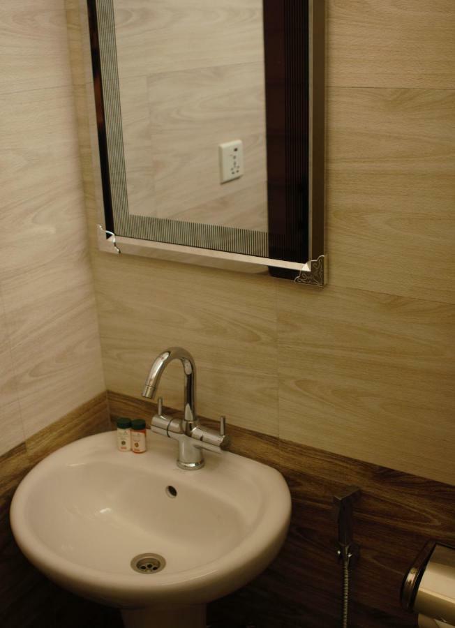 Hostel Milarepa Κατμαντού Εξωτερικό φωτογραφία